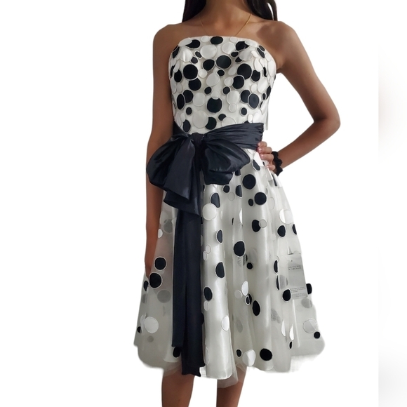 Lord & Taylor Dresses & Skirts - LORD & TAYLOR NWT Strapless midi black and white polka-dot Coctail dress XXS